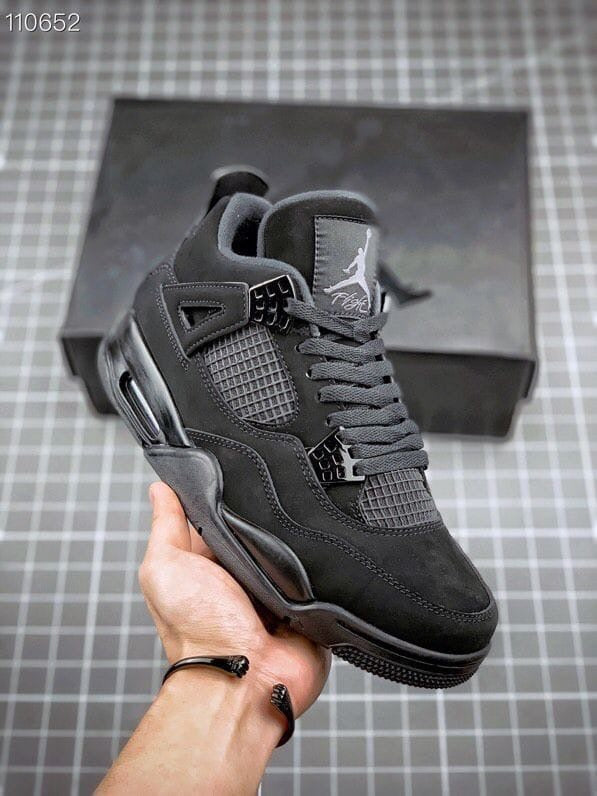 Retro 4 'BLACKCAT'🖤