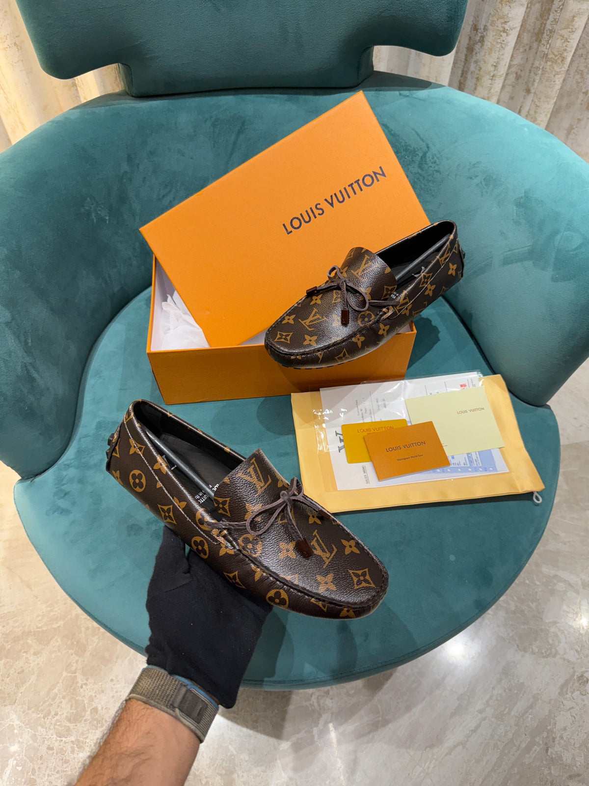 Louis Vuittion LOFFER (BROWN)