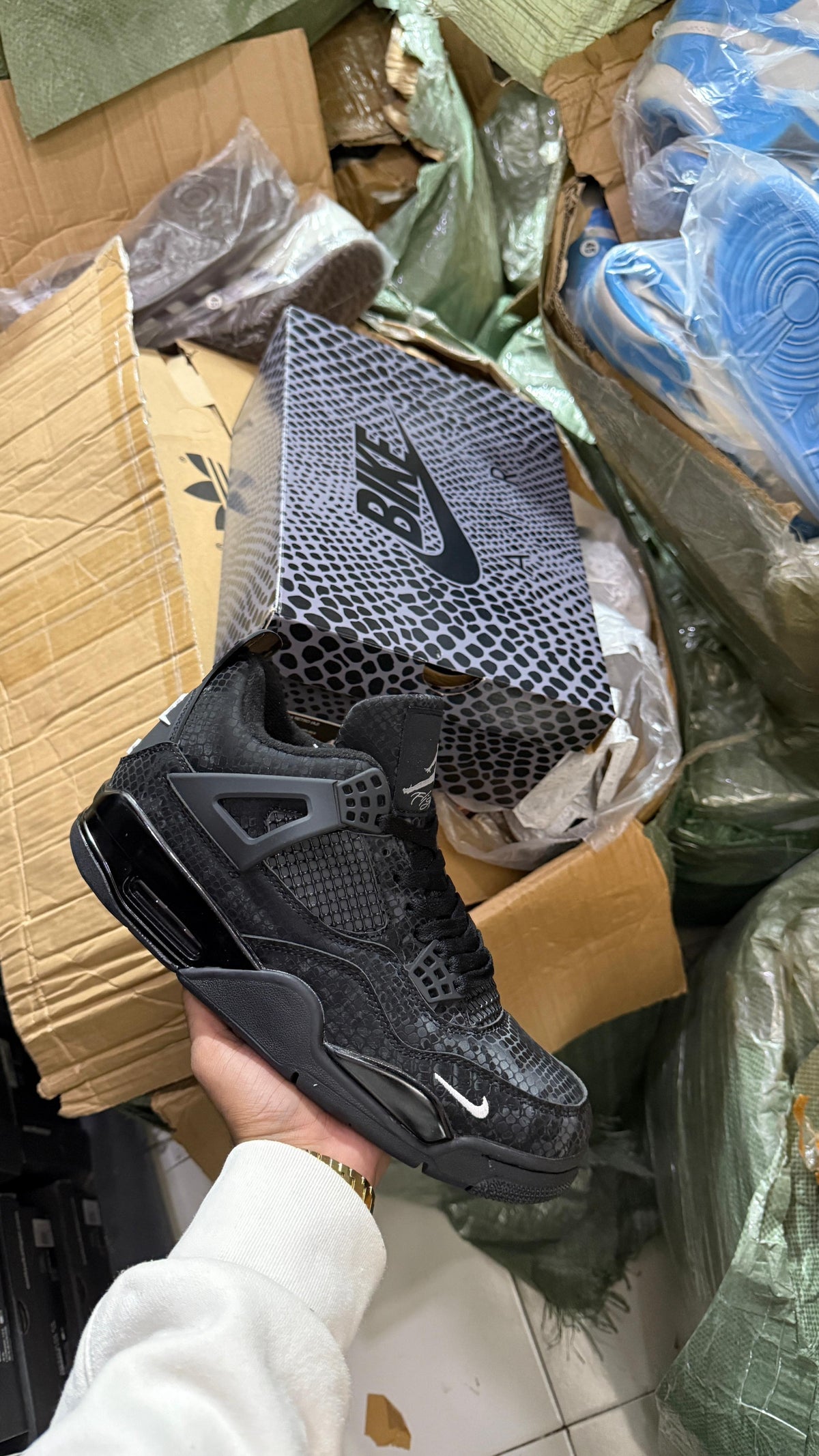 Retro 4 'Brick by Brick' BLACK