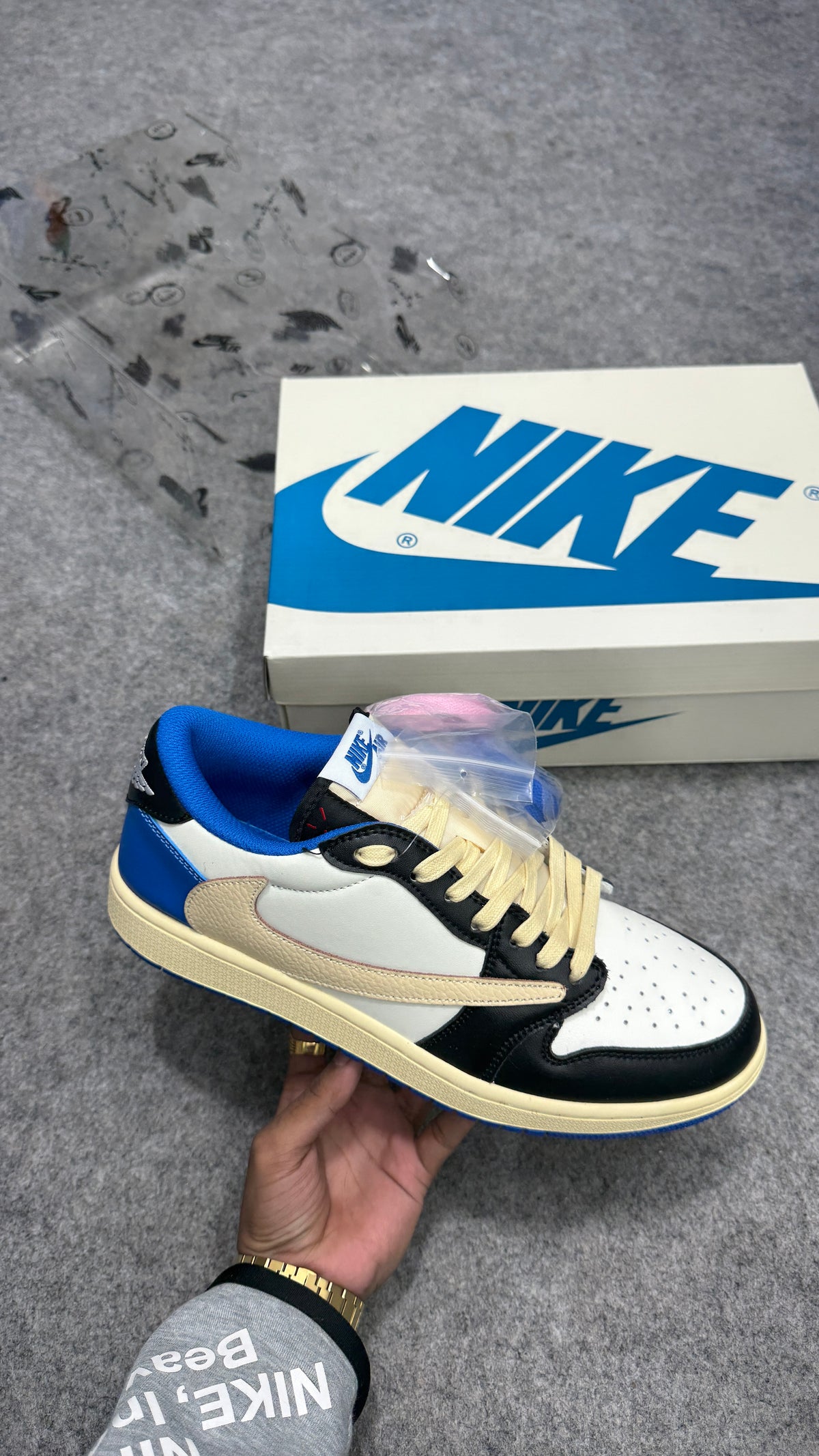 AJ 1 Low x Travis Scott 'Fragment'