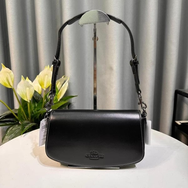 Coach Andrea Shoulder Bag (black)🖤