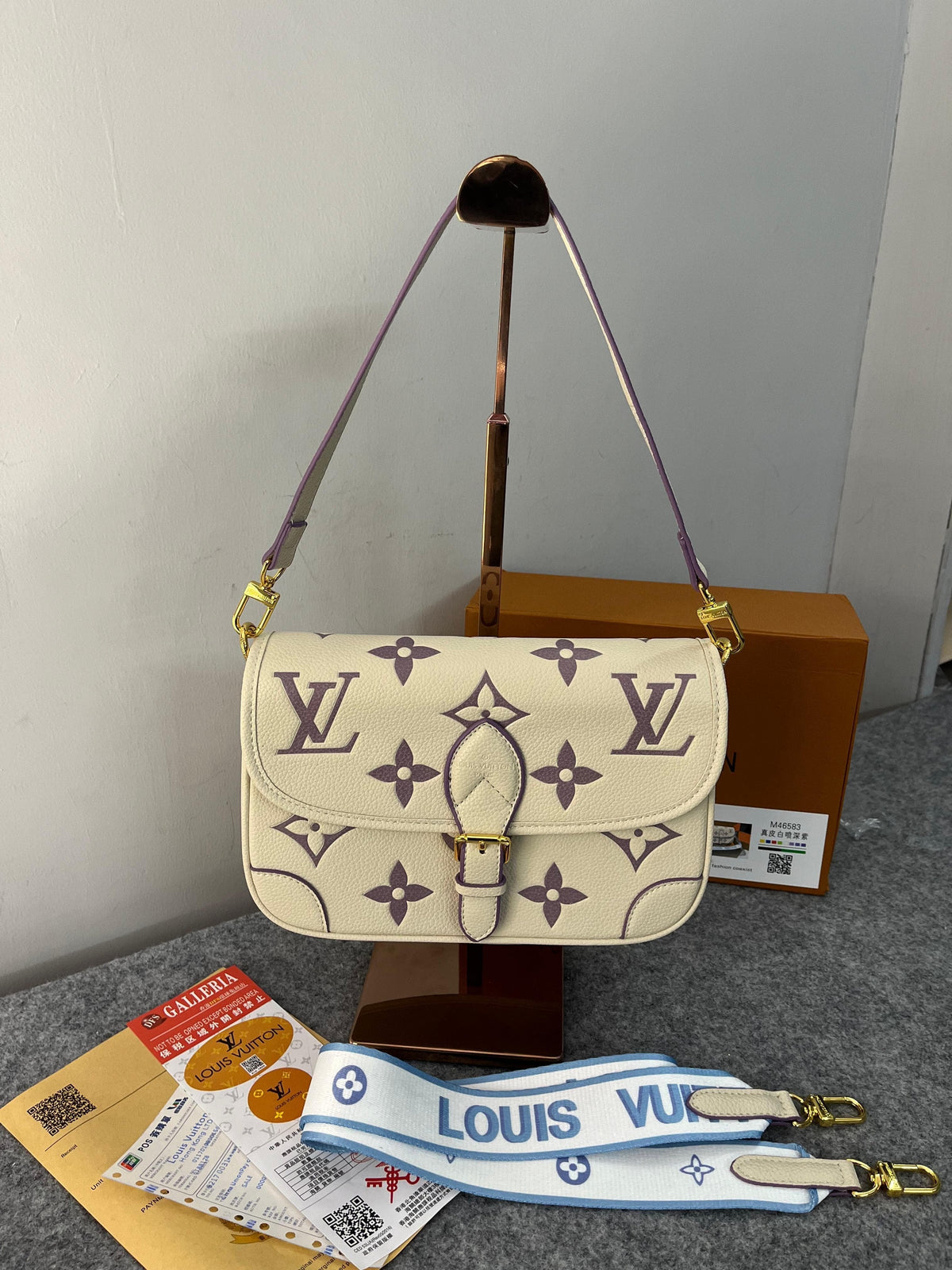 *Louis Vuitton Lv Diane Monogram Empreinte Leather Creme Purple