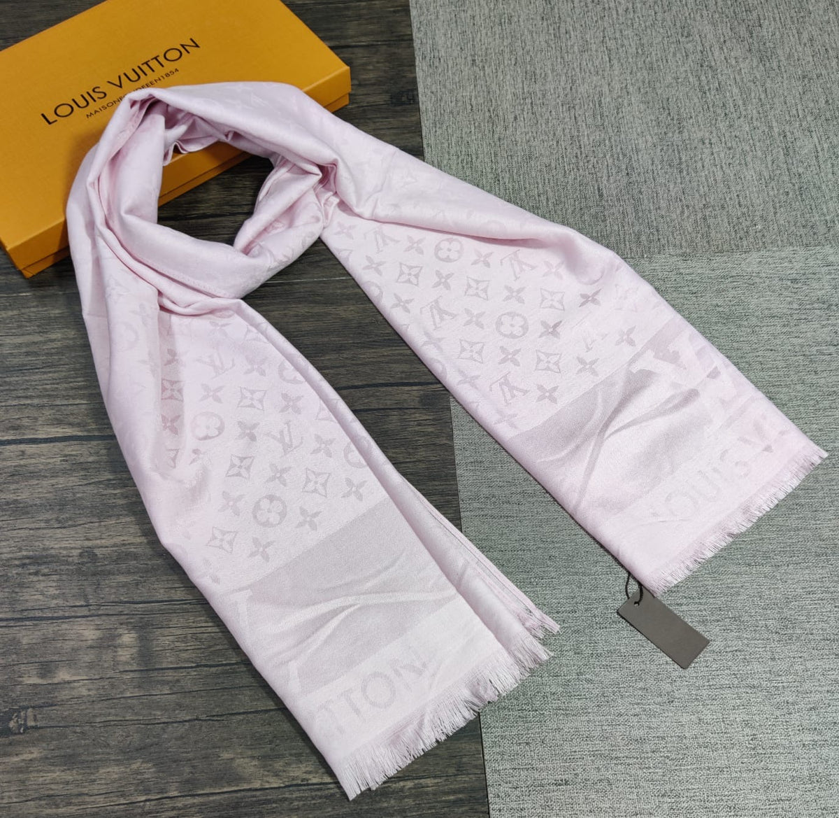 SCARFS (premium brands mix)