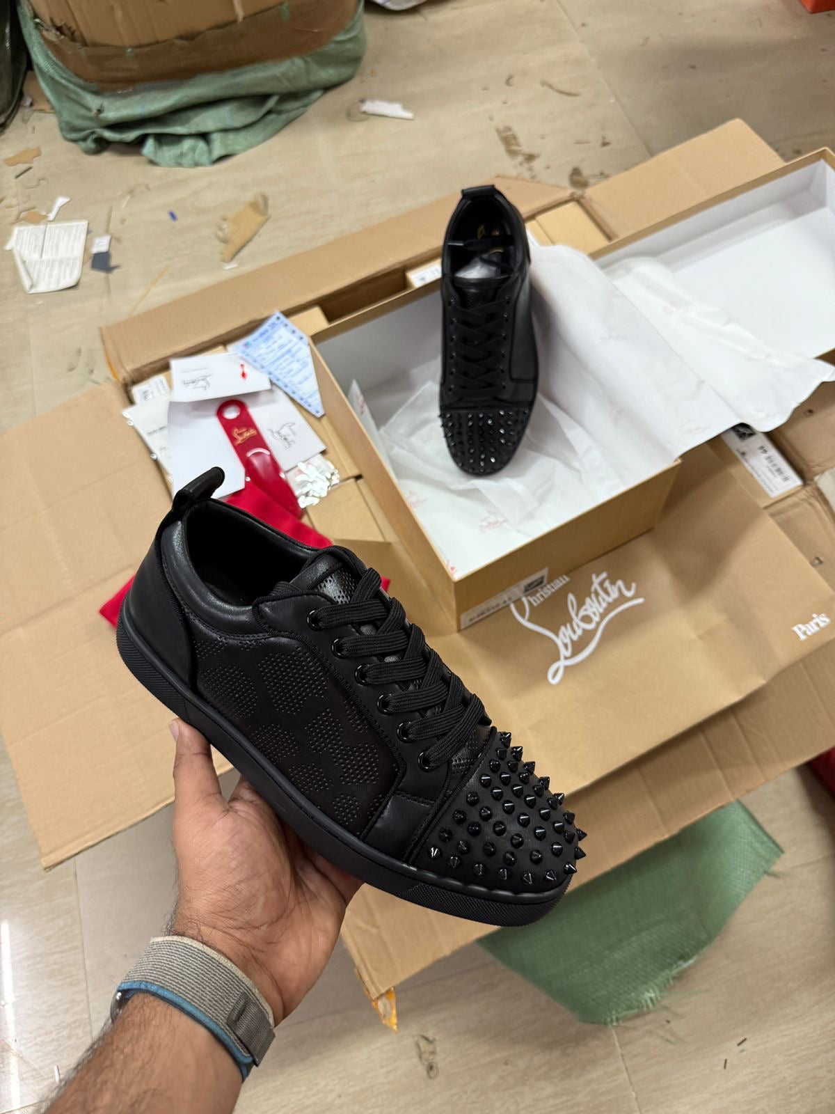 Louboutin Black Low Top 👩🏼🏫