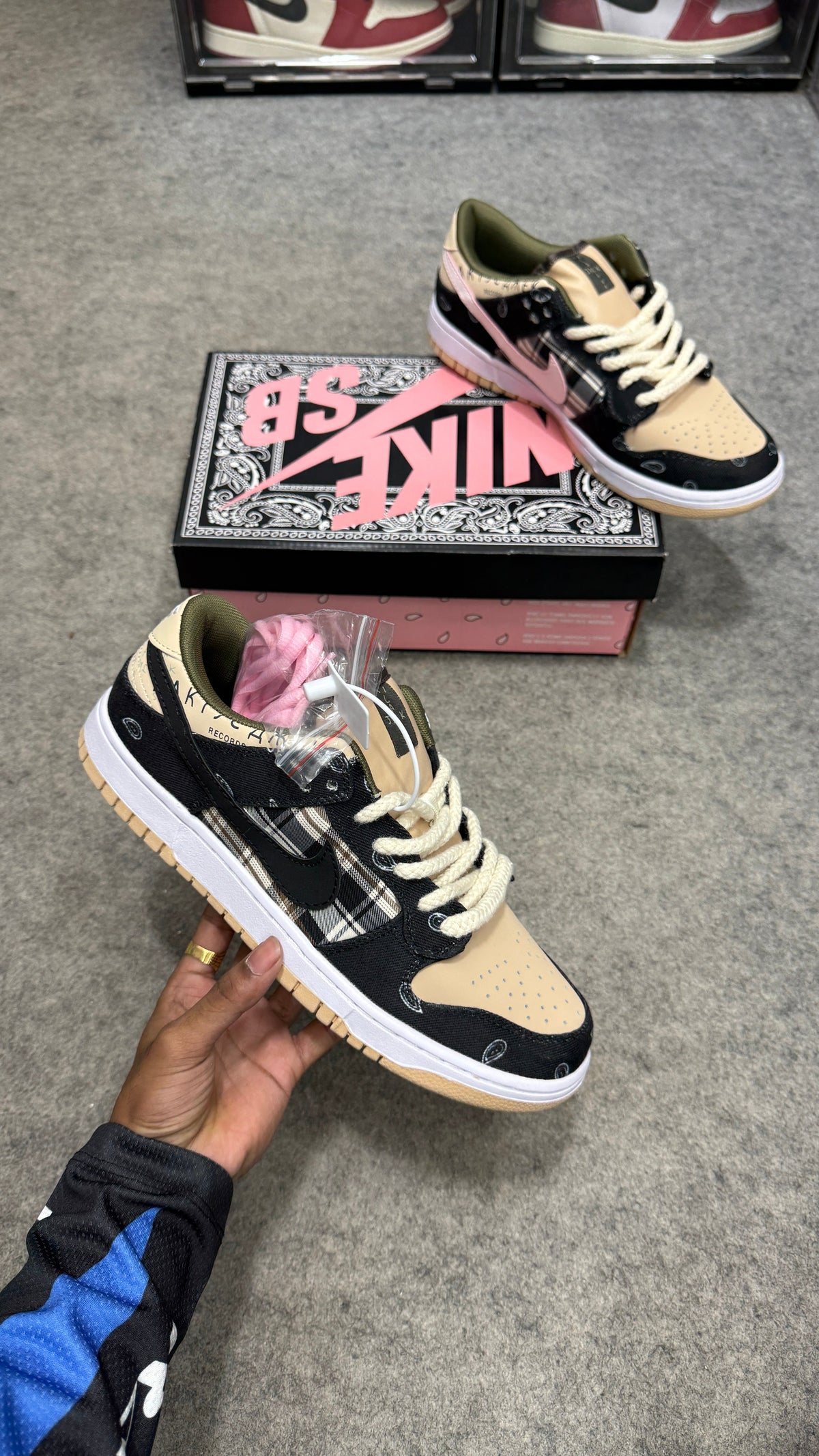 Nike Dunk Low SB x Travis Scott