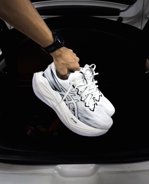 Asics Superblast 3 White