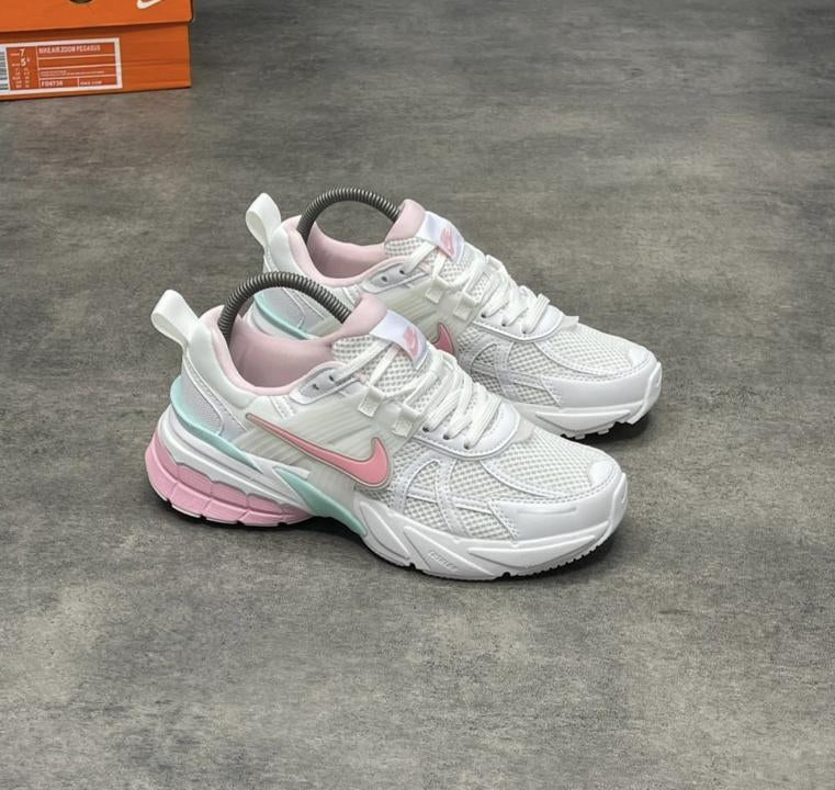 Nike V2K Run Runtekk White Pink