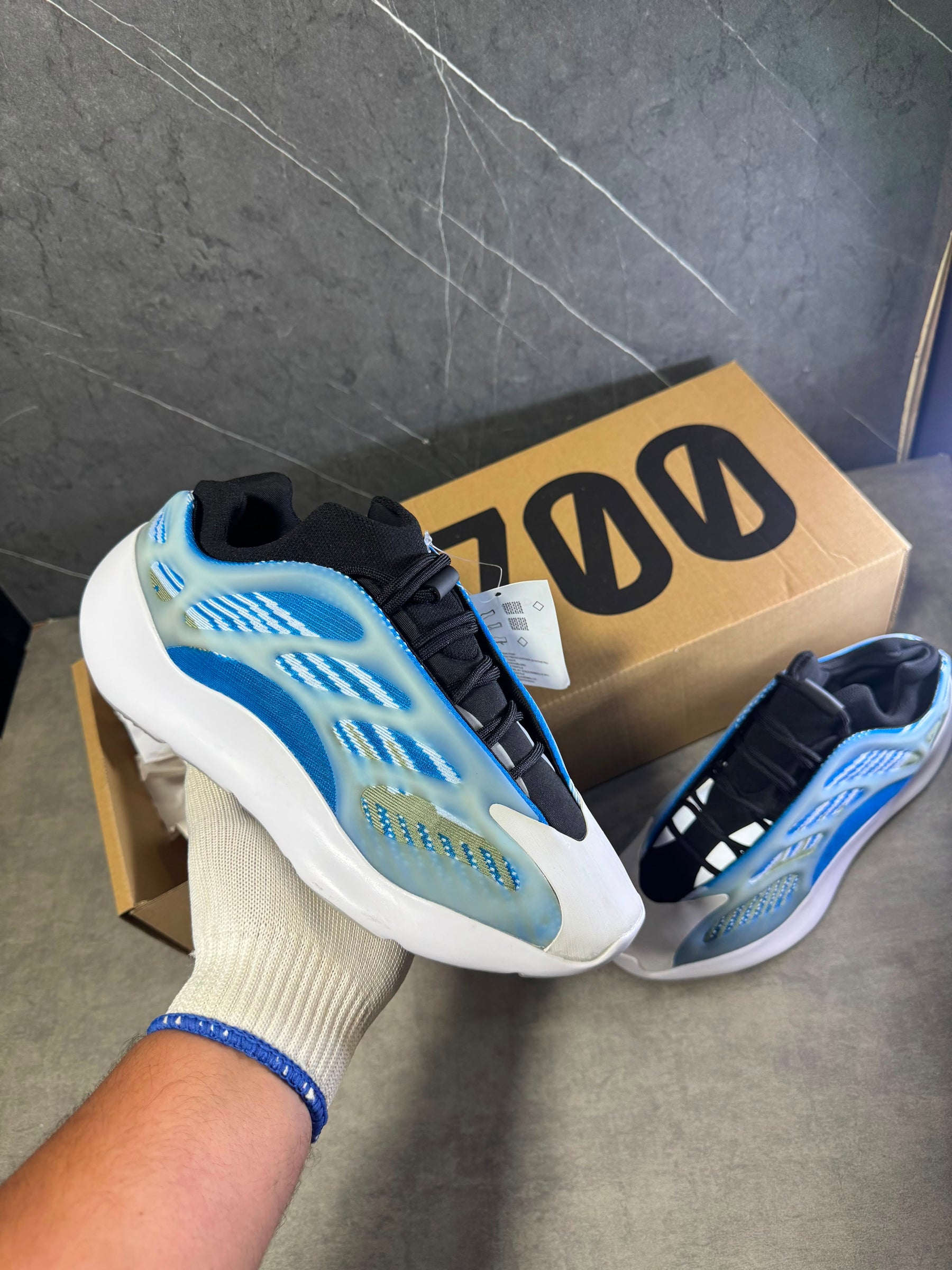 Yeezy 700 V3 'Arzareth' (UA)