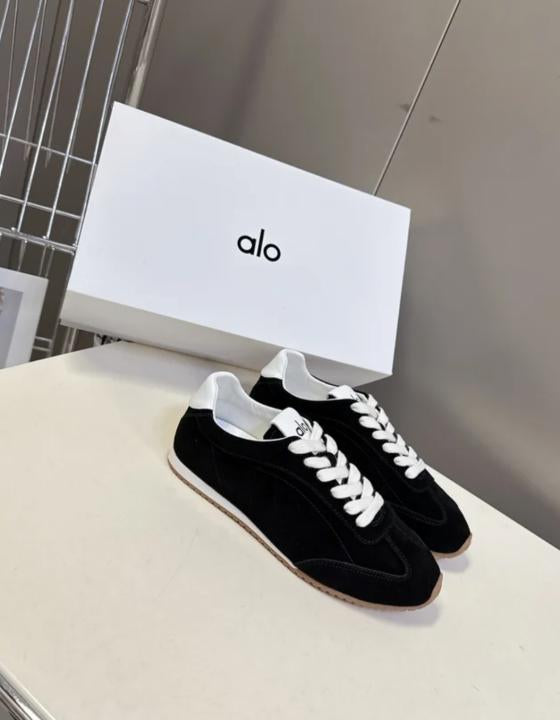 Alo Yoga Sunset Suede Sneaker