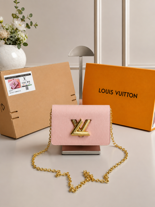Louis Vuitton Twist MM Bag Crafted Epi Leather Sling Chain Strap Pink
