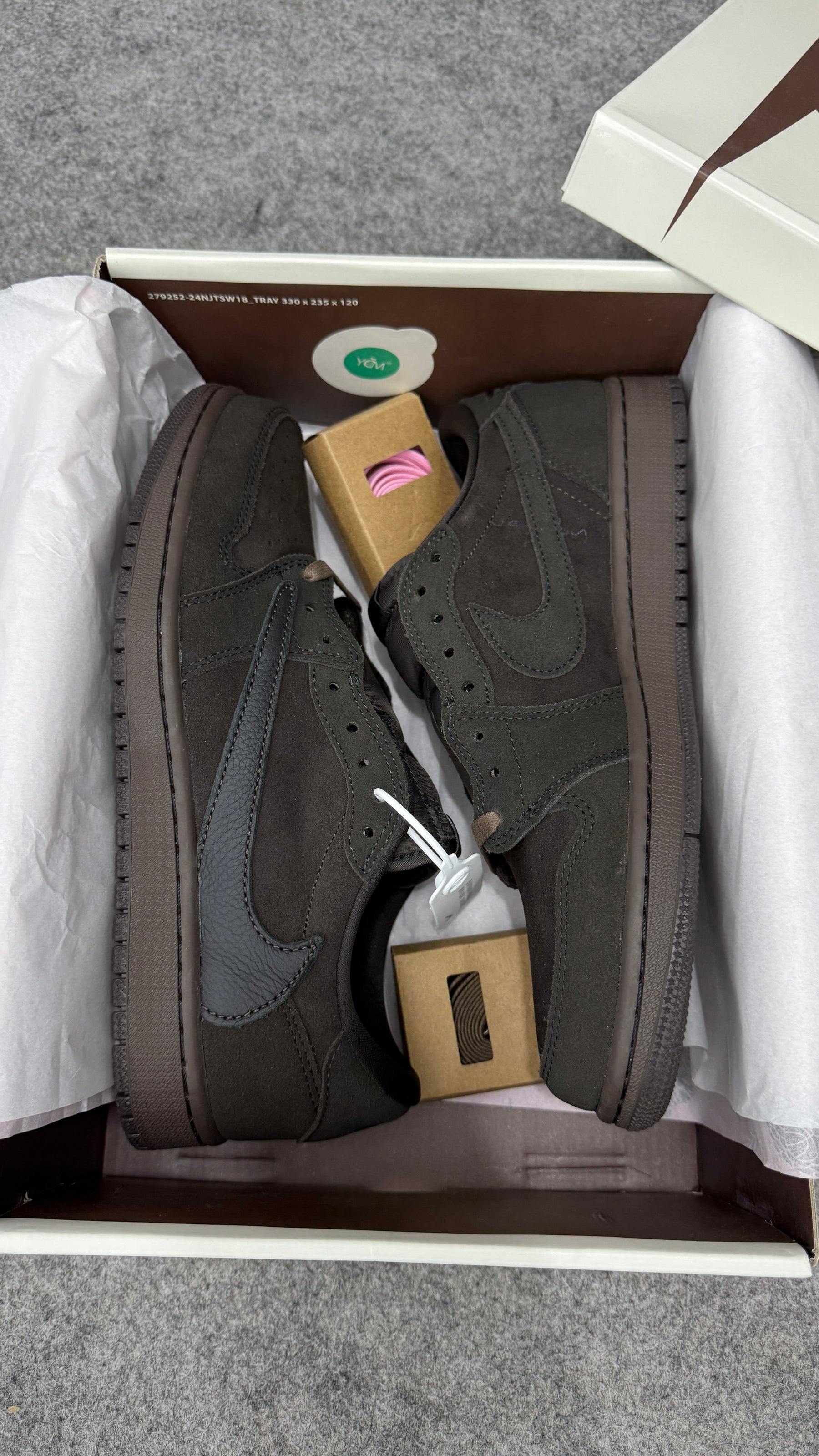 AJ1 Low x Travis Scott 'VELVET BROWN' (UA)