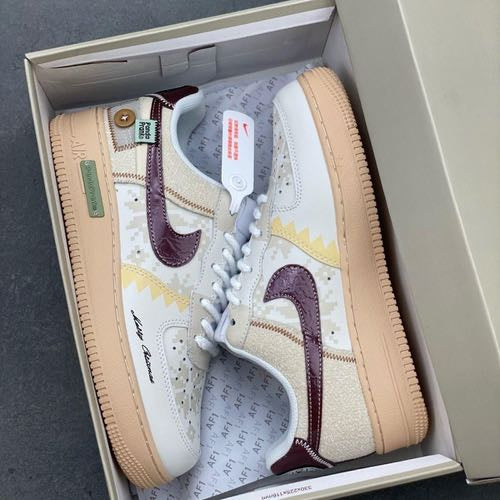 Airforce 1 x Panda prank incoming letter