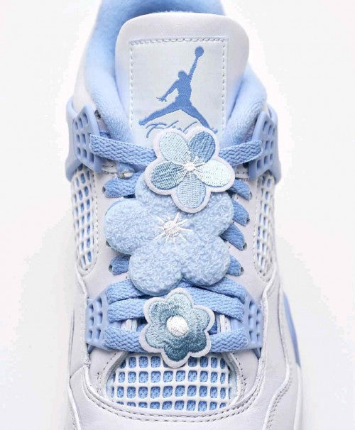 Retro 4 'Forget Me Not'