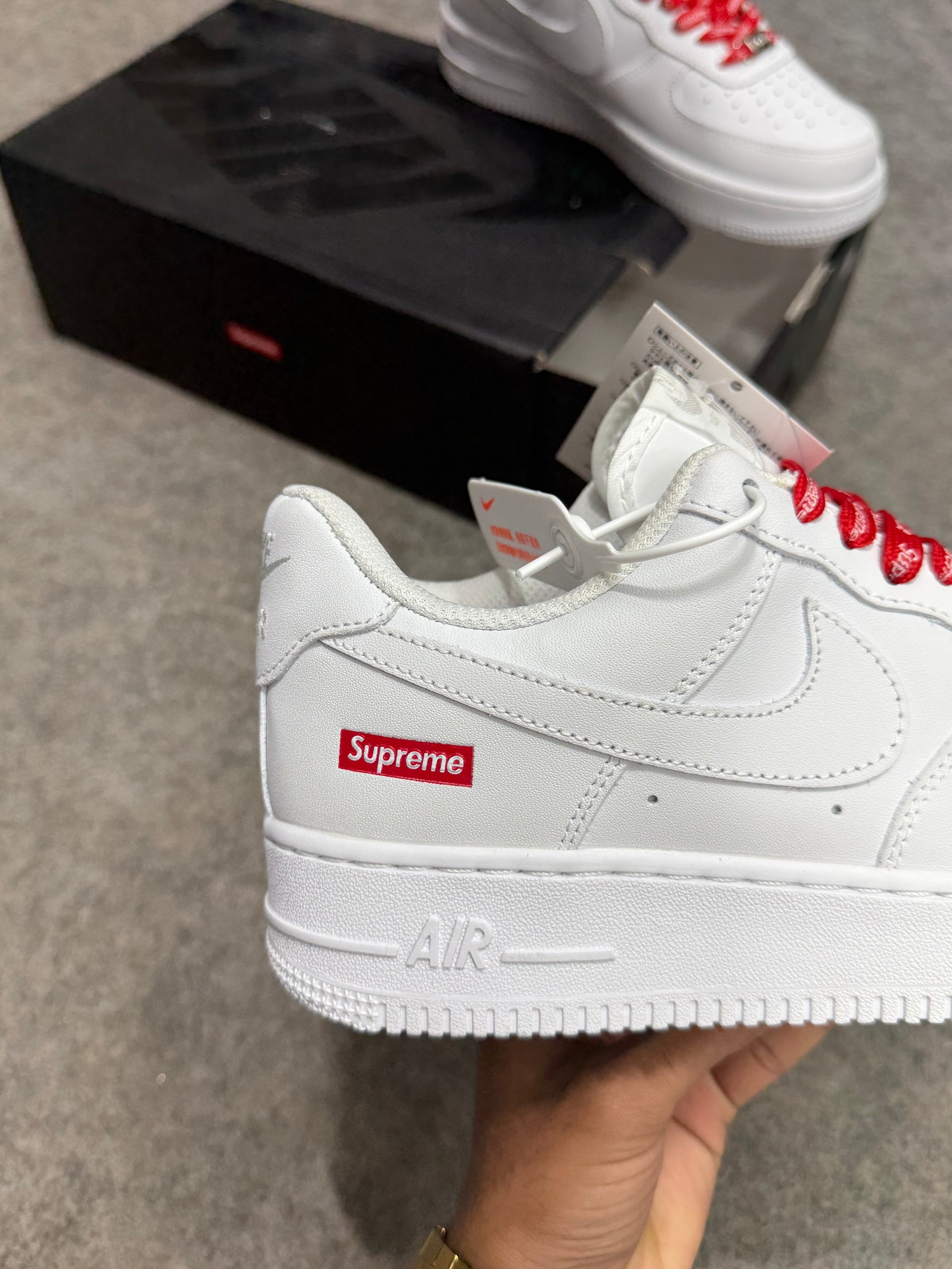 Air Force 1 'Supreme'