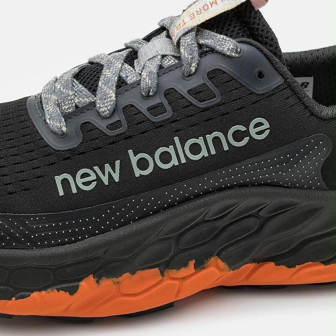 New Balance Fresh Foam X More Trail v3 Black Cayenne