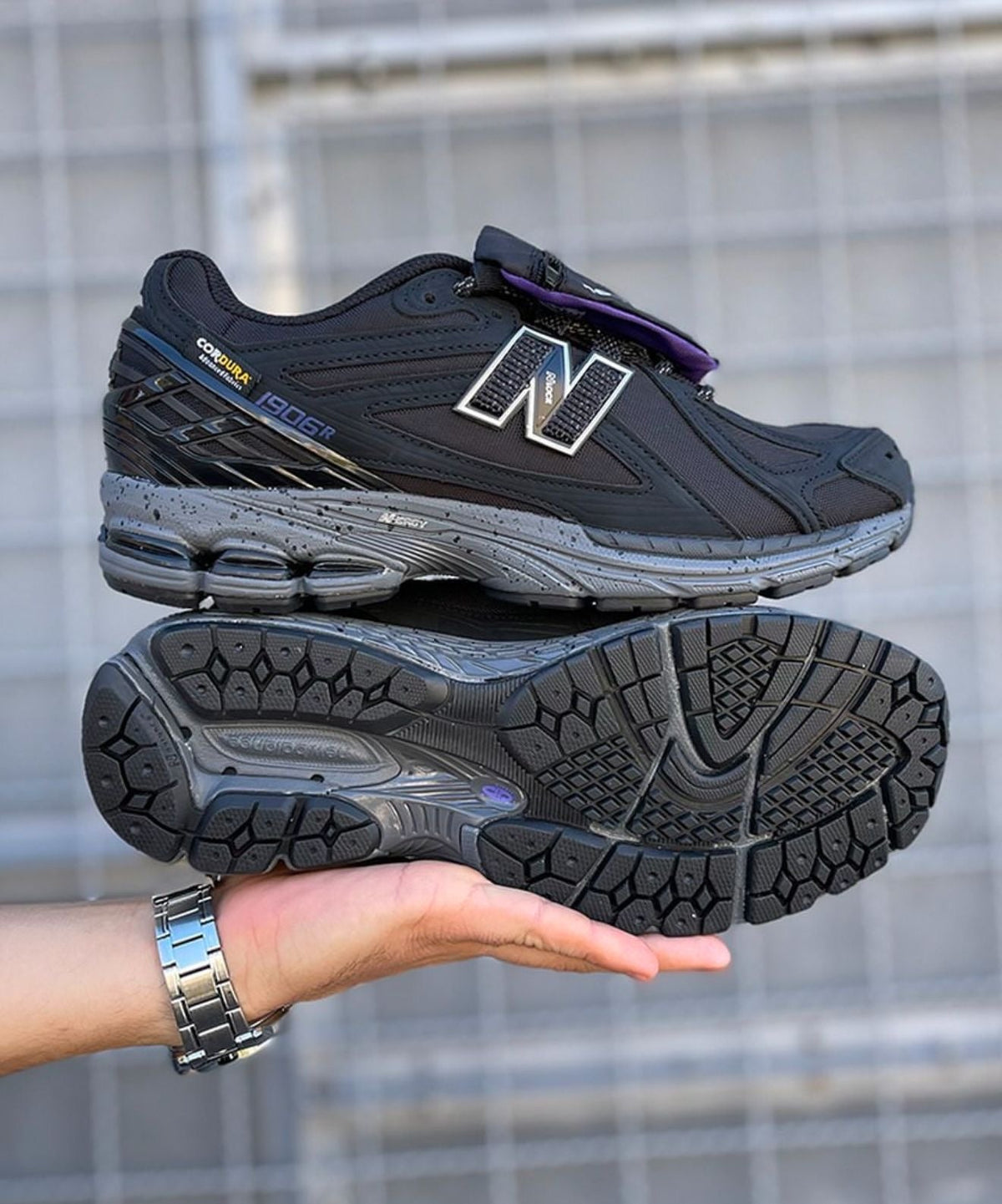 New Balance 1906R “Cordura black”