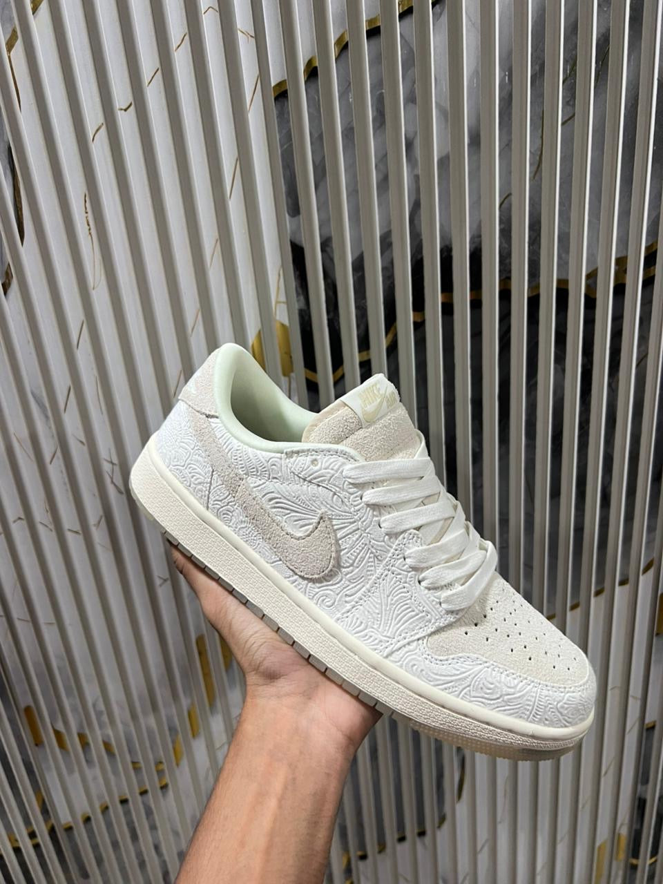 AJ 1 Low x Chris Paul 'Give them flowers'