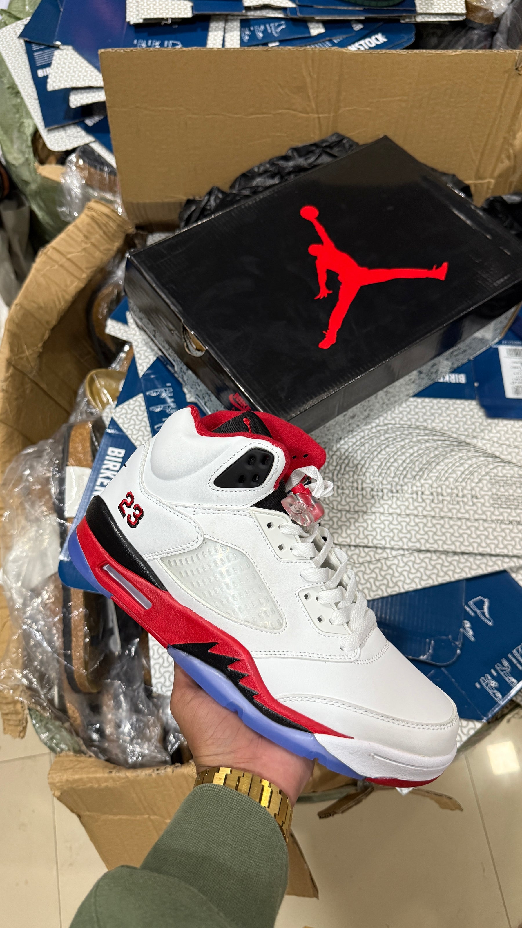 Air jordan 5 Fire Red 2025