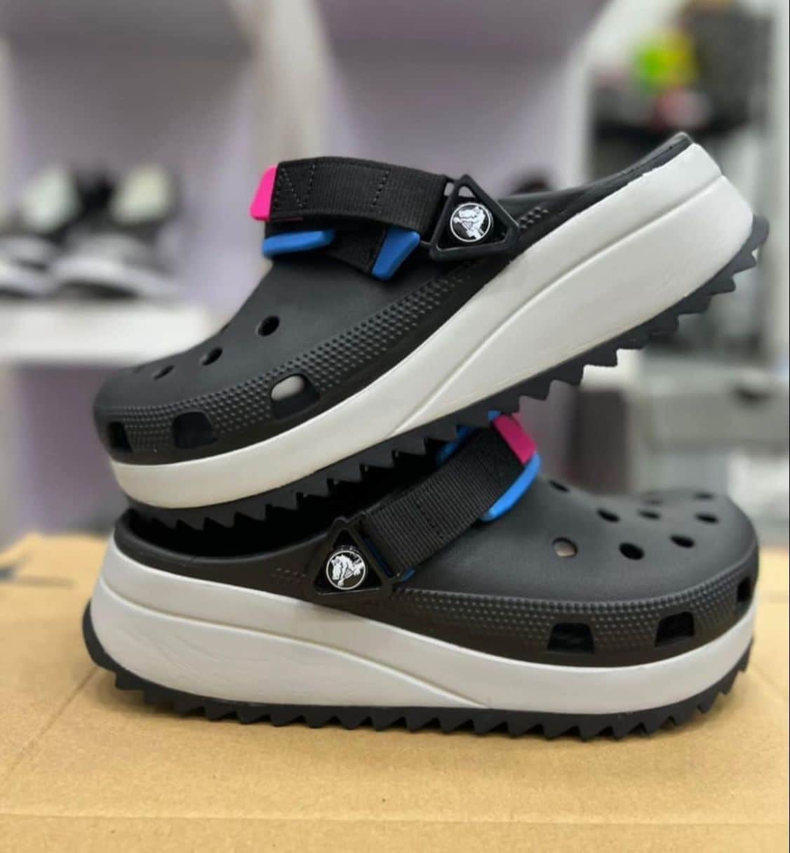 CROCS - Hiker “Black-Grey”