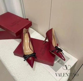 Valentino_Elegant_Womens_Back_Belt_Leather_With_Knot