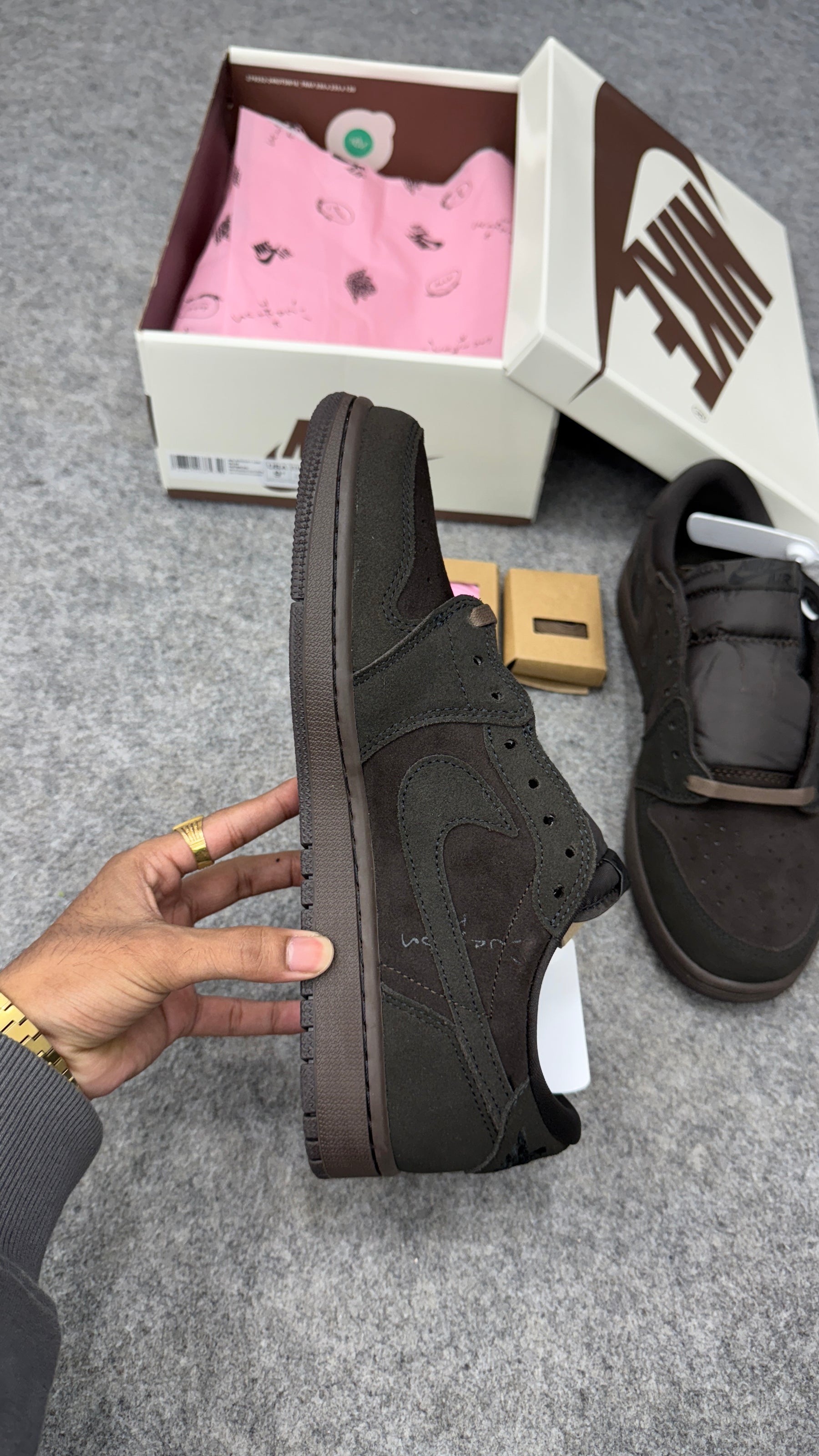 AJ1 Low x Travis Scott 'VELVET BROWN' (UA)