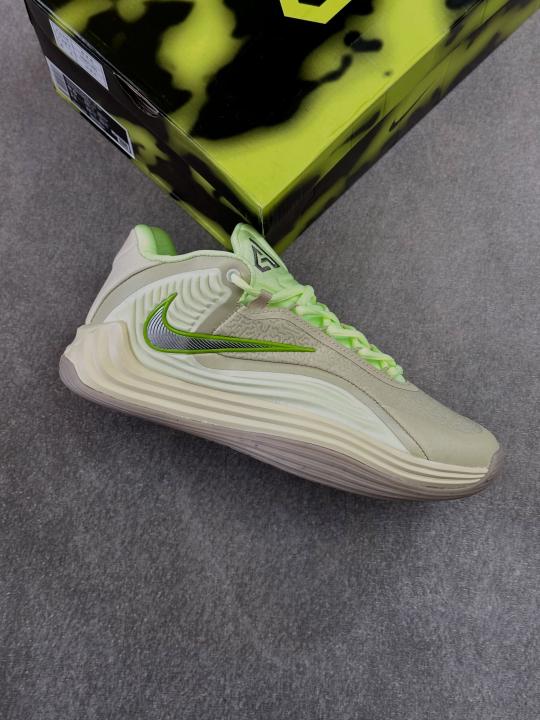 Nike giannis freak 7 light khaki