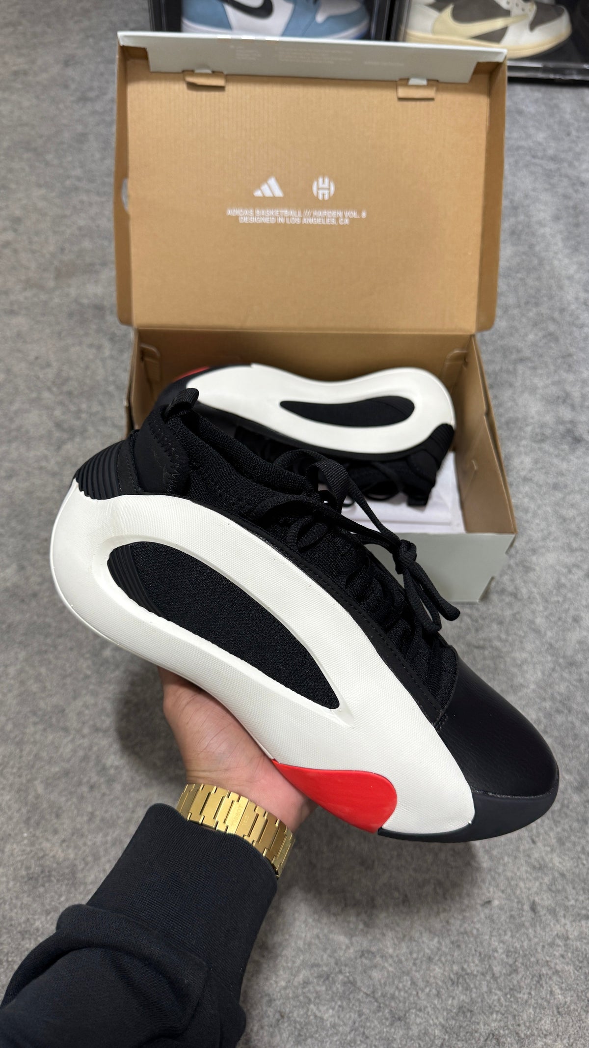 Adidas Harden Volume 8 pioneer