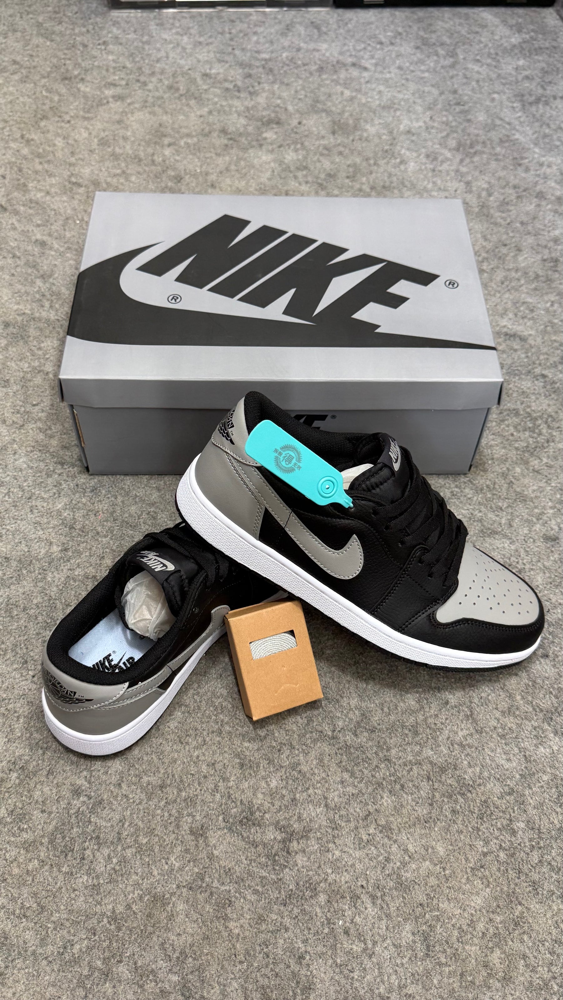AJ1 Low 'SHADOW'