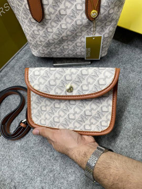 Michael Kors XS 1719 Eliza Logo Tote Bag With Pouch