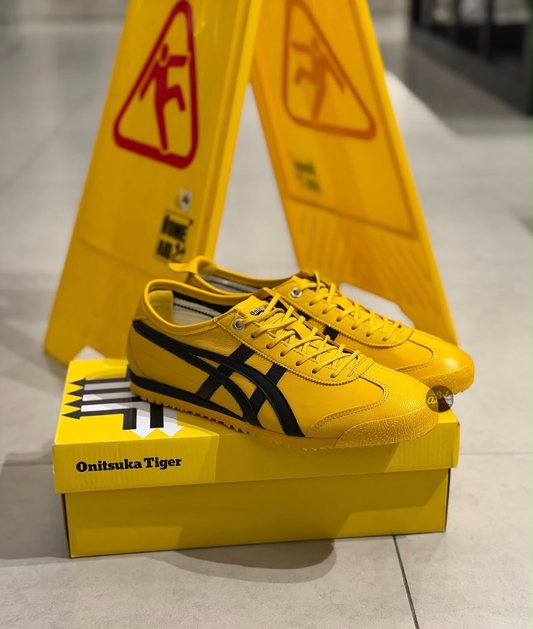 TIGER MEXICO 66 SD Digital Yellow Black