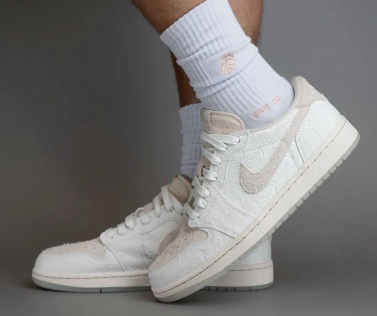 AJ 1 Low x Chris Paul 'Give them flowers'