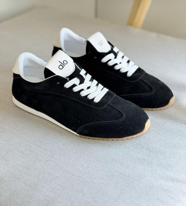 Alo Yoga Sunset Suede Sneaker