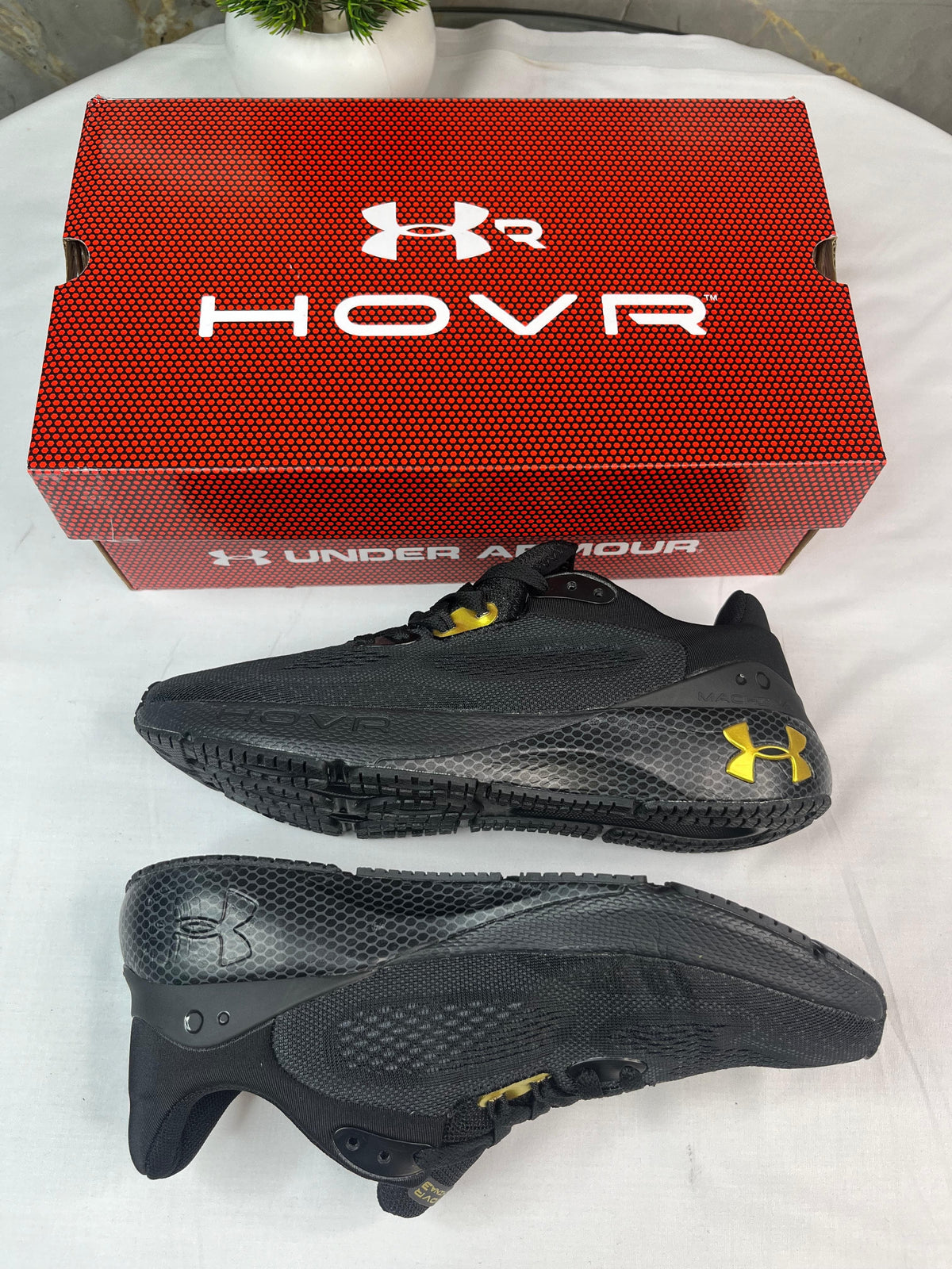 UNDER ARMOUR HOVR MACHINA 3