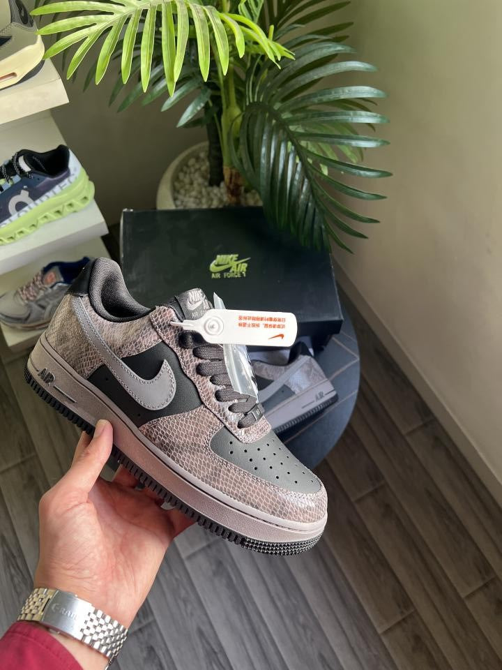 Air Force 1 SNAKESKIN OFF NOIR