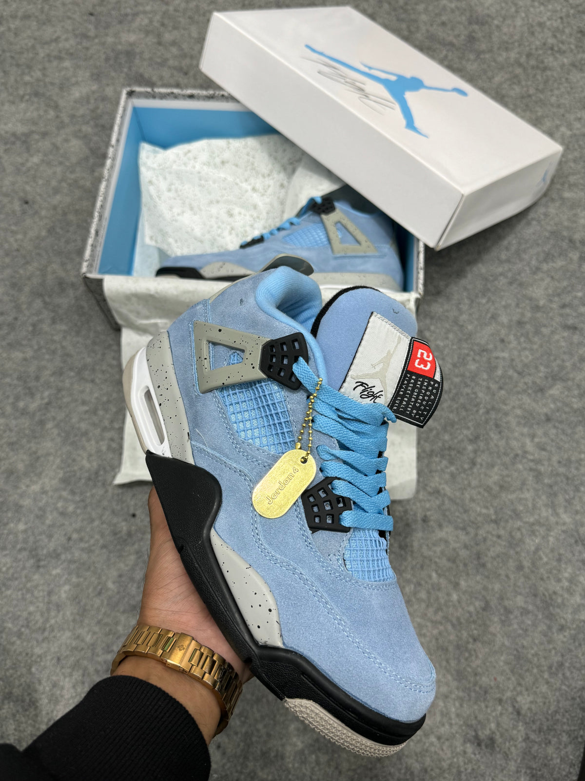 Retro 4 'UNC'