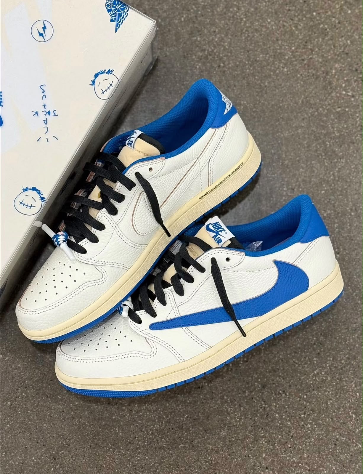 AJ 1 Low X Travis Low Fragment Heat Off