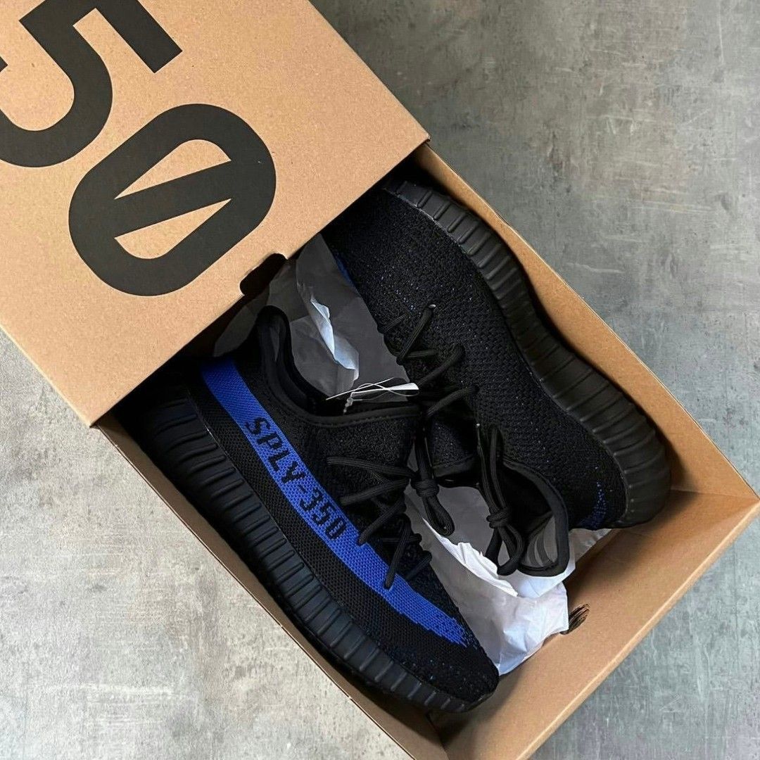 Yeezy Boost 350v2 'Dazzling blue' (UA)
