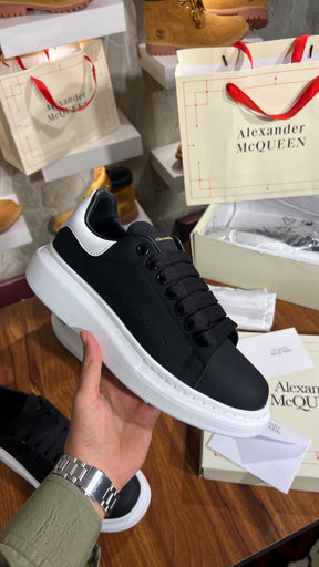 Alexander McQueen Oversized Ivory black