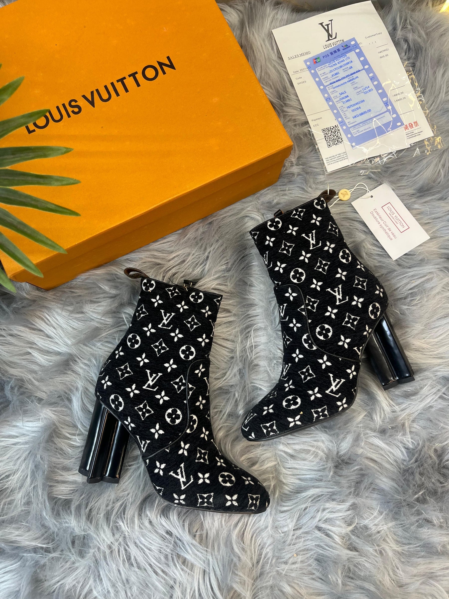 LOUIS VUITTON DENIM MONOGRAM SILHOUETTE ANKLE