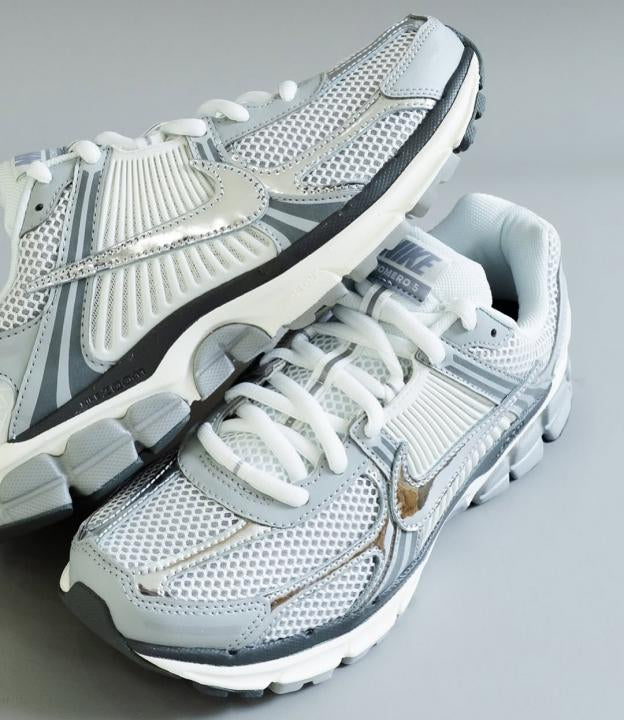 Nike Zoom Vomero 5 ‘White Metallic Silver'