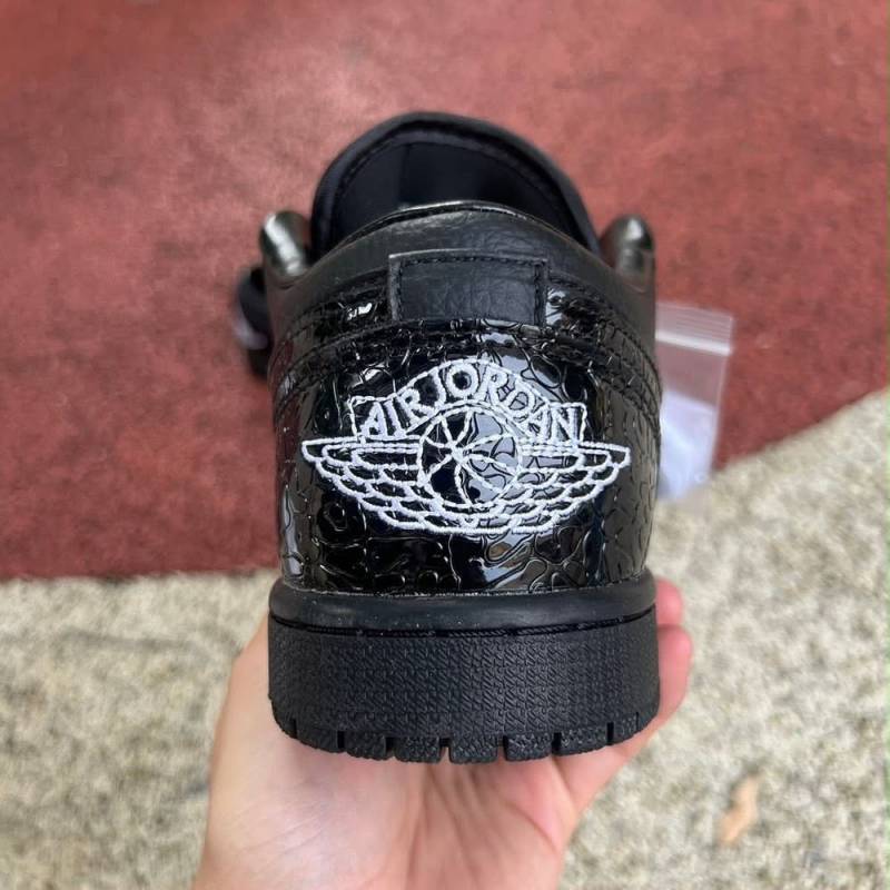 AJ 1 Low SE Patent Elephant Black