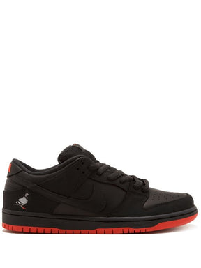SB Dunk Low 'pigeon Black red'