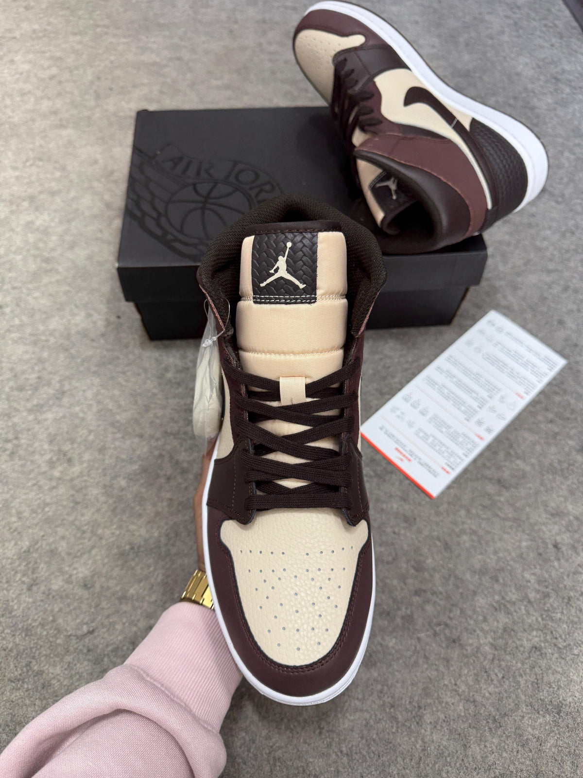 AIR JORDON 1 MID SE ( PARIS YMCA)