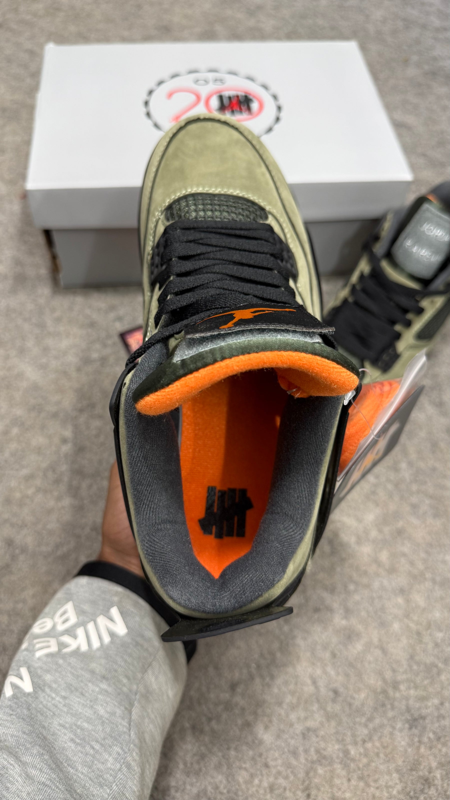 Retro 4 SP 'UNDEFEATED' (2025) (UA)