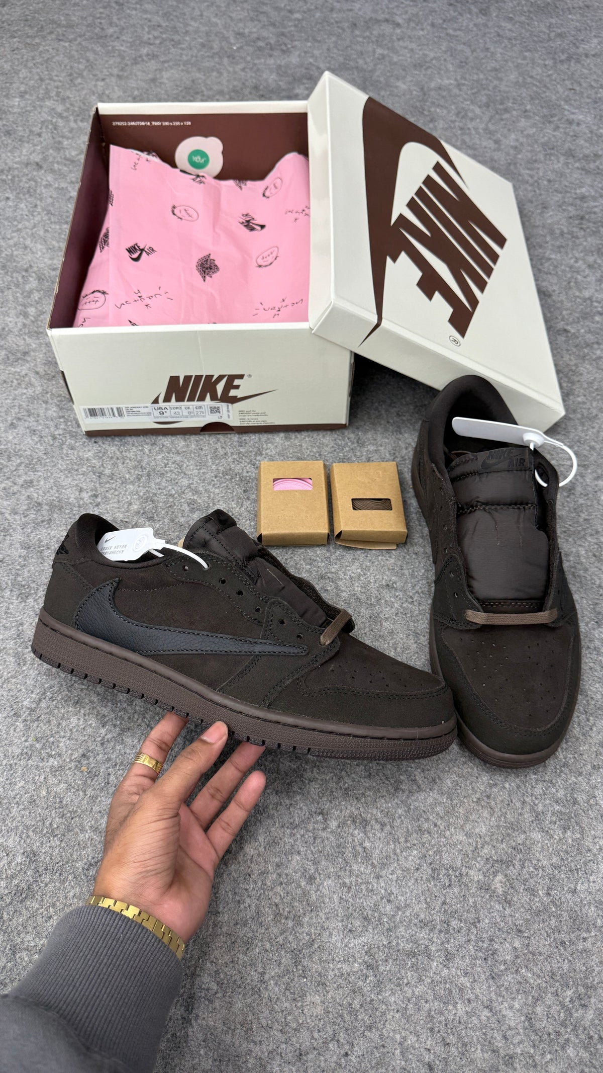 AJ1 Low x Travis Scott 'VELVET BROWN' (UA)