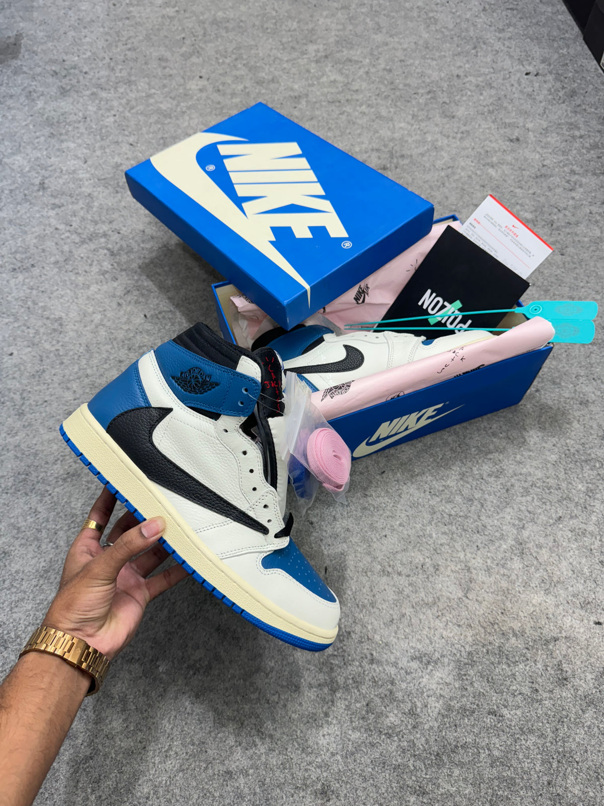 AJ 1 High x Travis Scott 'Fragment' (UA)