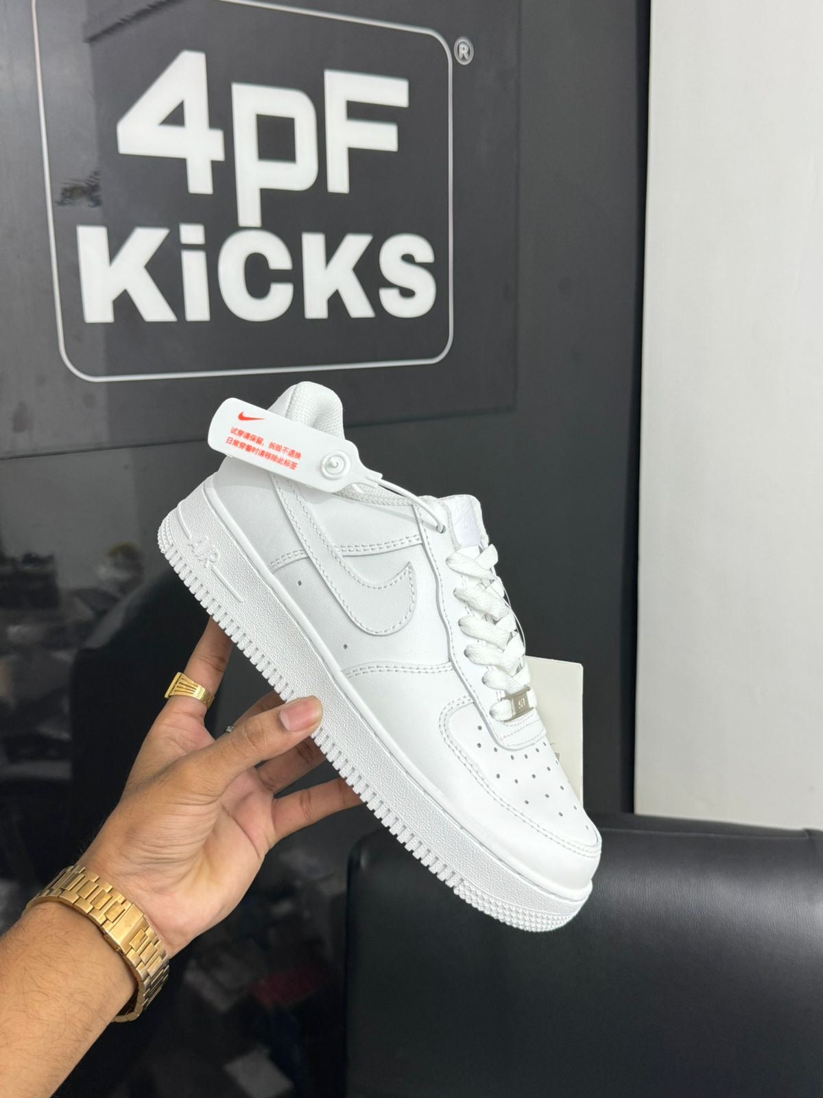 Air Force 1 'Triple White' (UA){Af1}