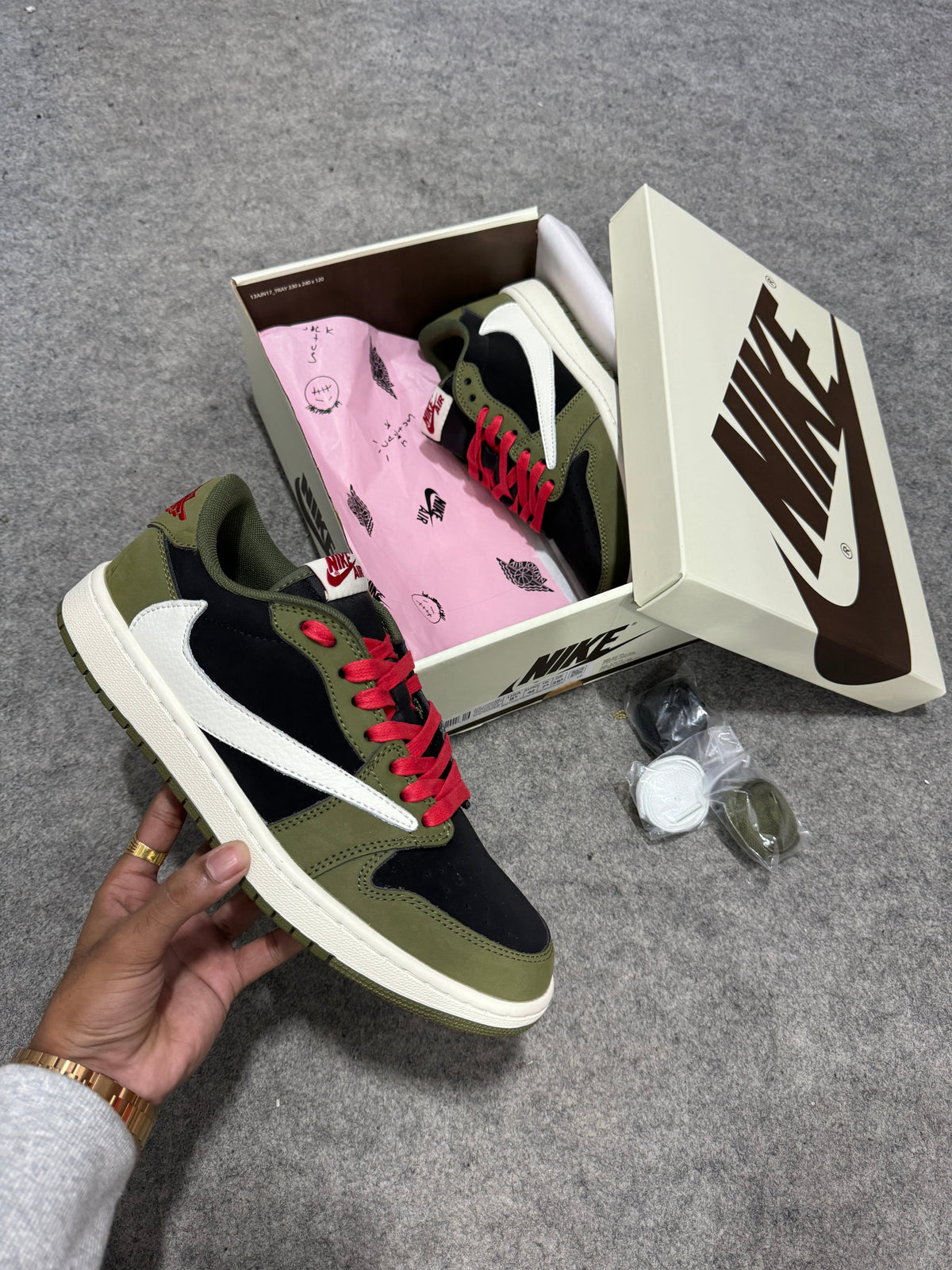 AJ 1 Low x Travis Scott 'Black OLIVE'