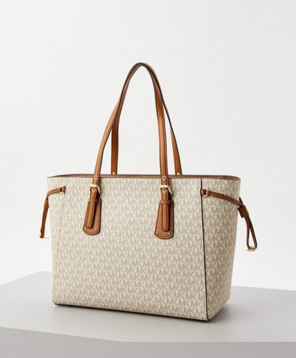 Michael Kors Voyager Beige Brown Tote bag