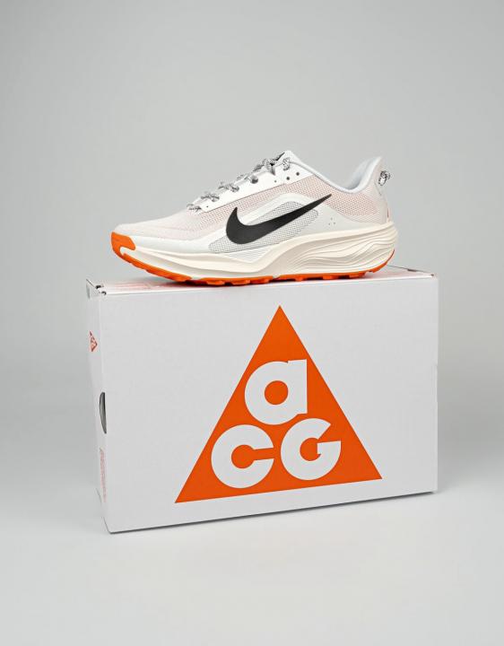 NIKE ACG Pegasus Trail Running White orange